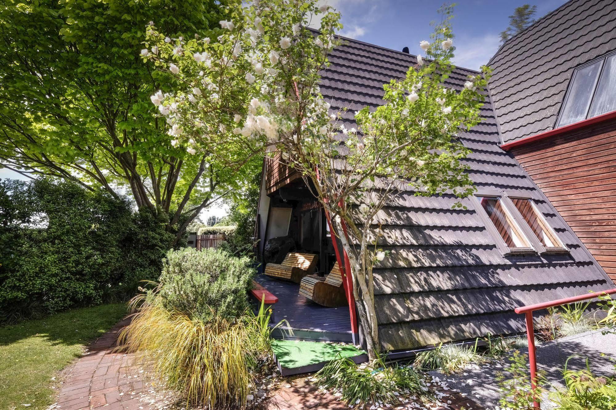 Haka Lodge Christchurch Exterior foto